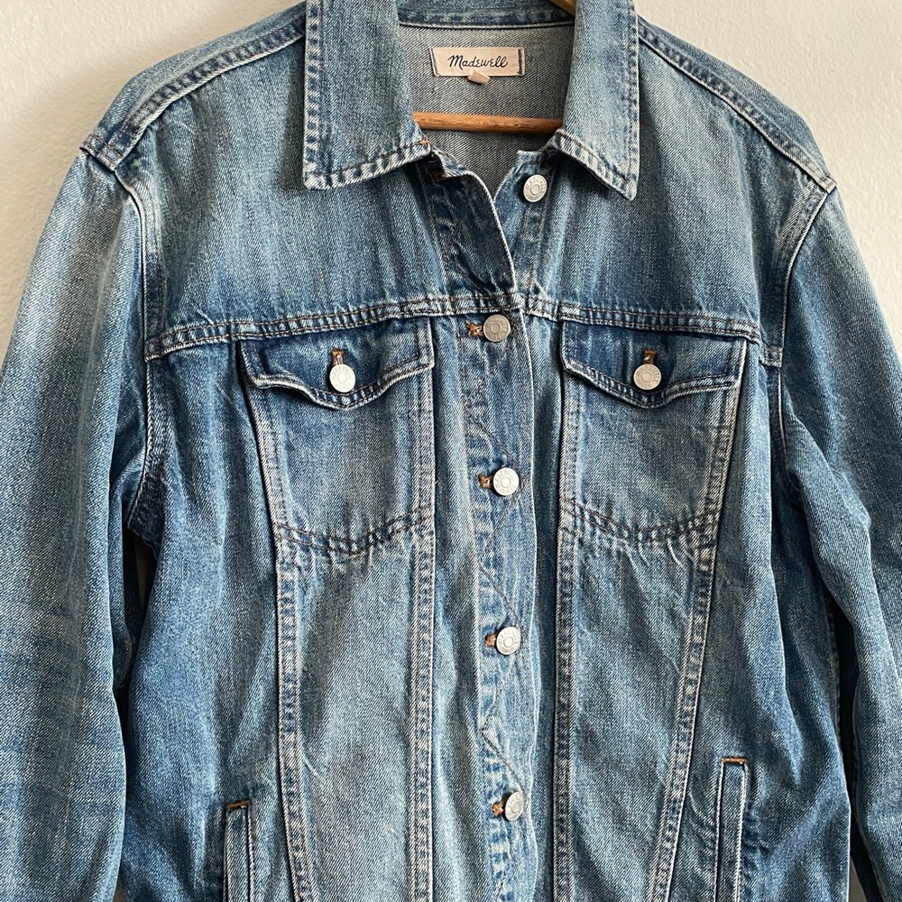Madewell boyfriend oversized denim jacket - medium